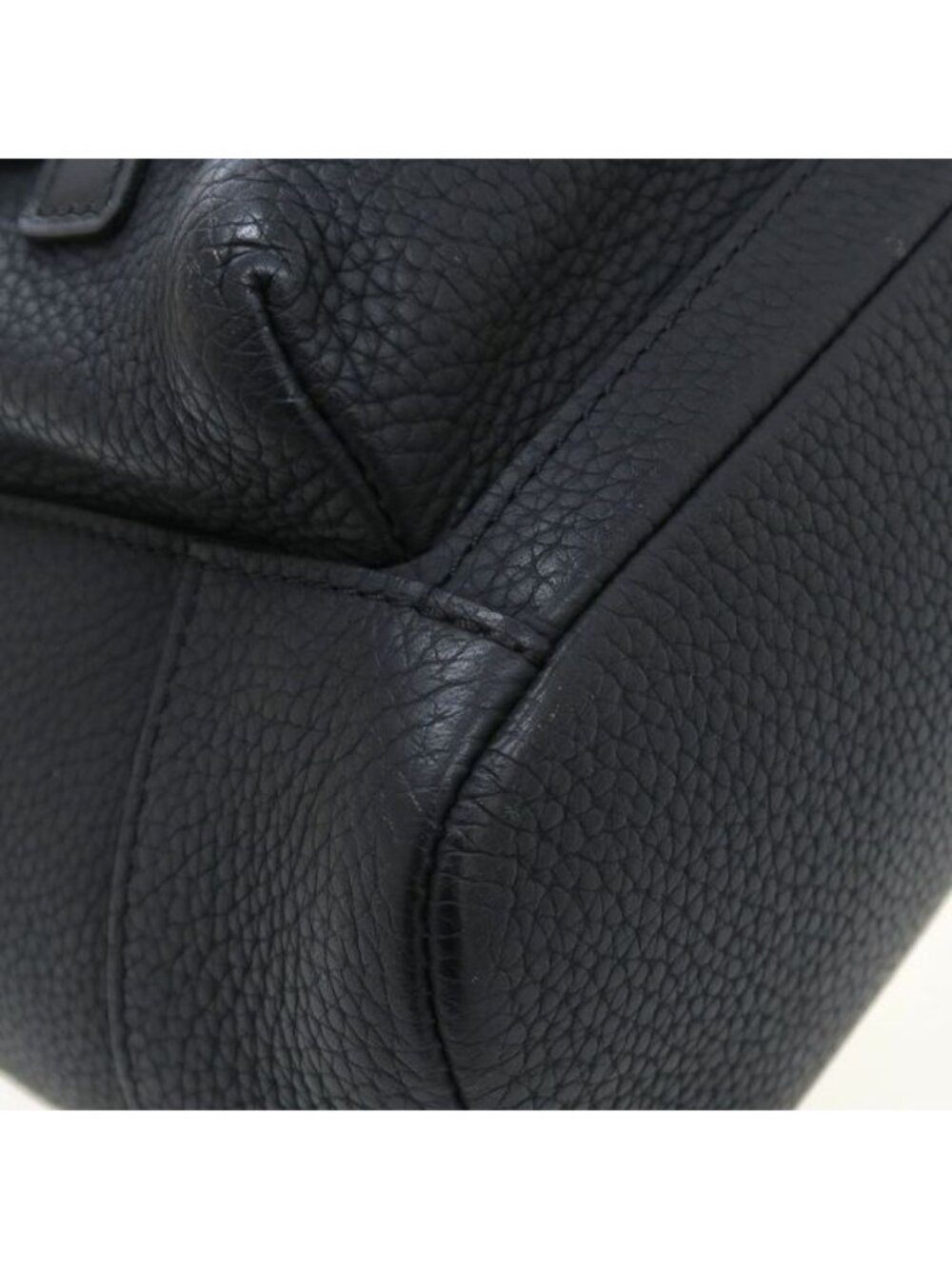 Louis Vuitton Christopher Slim Backpack - Picture 5 of 9